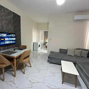 Apartment Dream, Sarandë