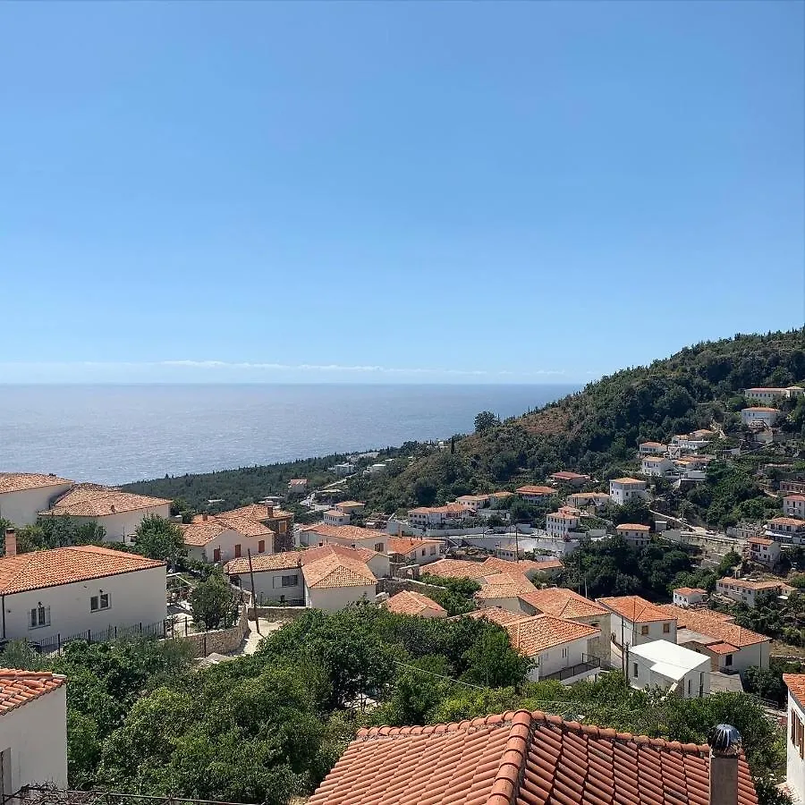 Roots Dhërmi Apartman